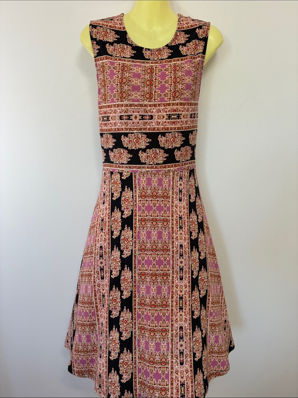 Bcbg Maxazria Dress “Jewele” Mosaic Print NWT Sz Med